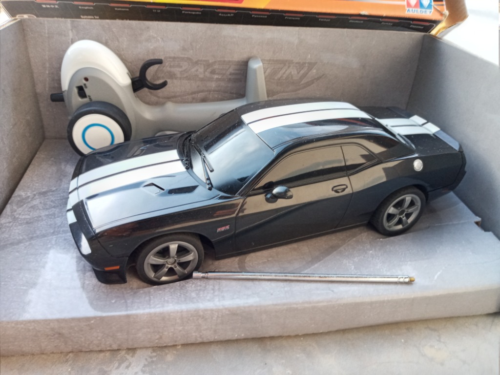 dodge challenger rc car