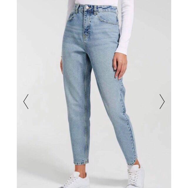80's high waisted jeans outfit