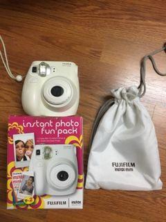 Fujifilm Instax Mini 7s Polaroid Camera and Bag