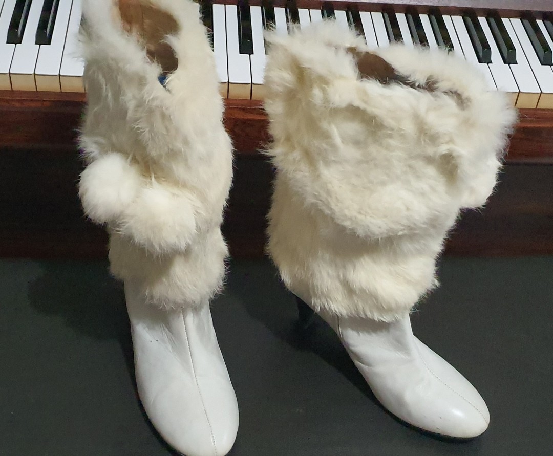 Furry White Boots S7, Women's Fashion 