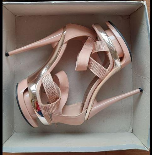 nude shoes size 5