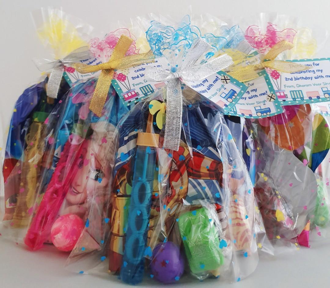 Goodie bag, birthday goody bags, mini toy cars, handheld balloons, bubbles, bouncy ball, Hobbies