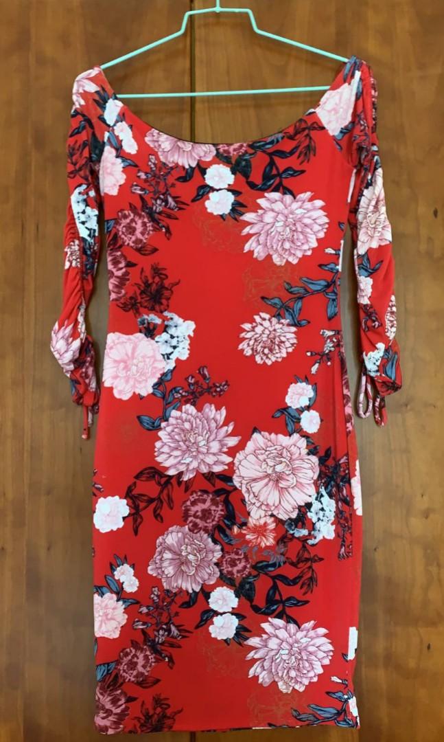 Guess red floral dress deals