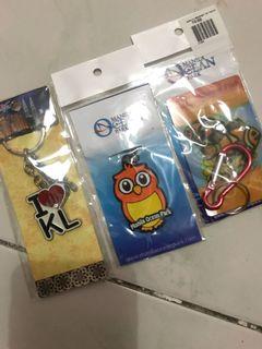 Keychains KL owl and ref magnet