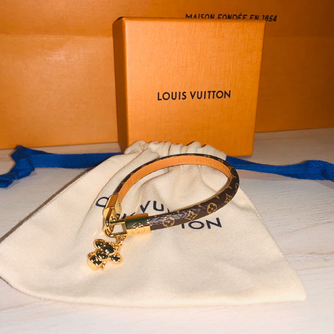 LOUIS VUITTON Monogram Vivienne Bracelet 19 1234206