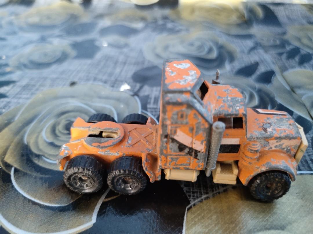 matchbox kenworth aerodyne 1983