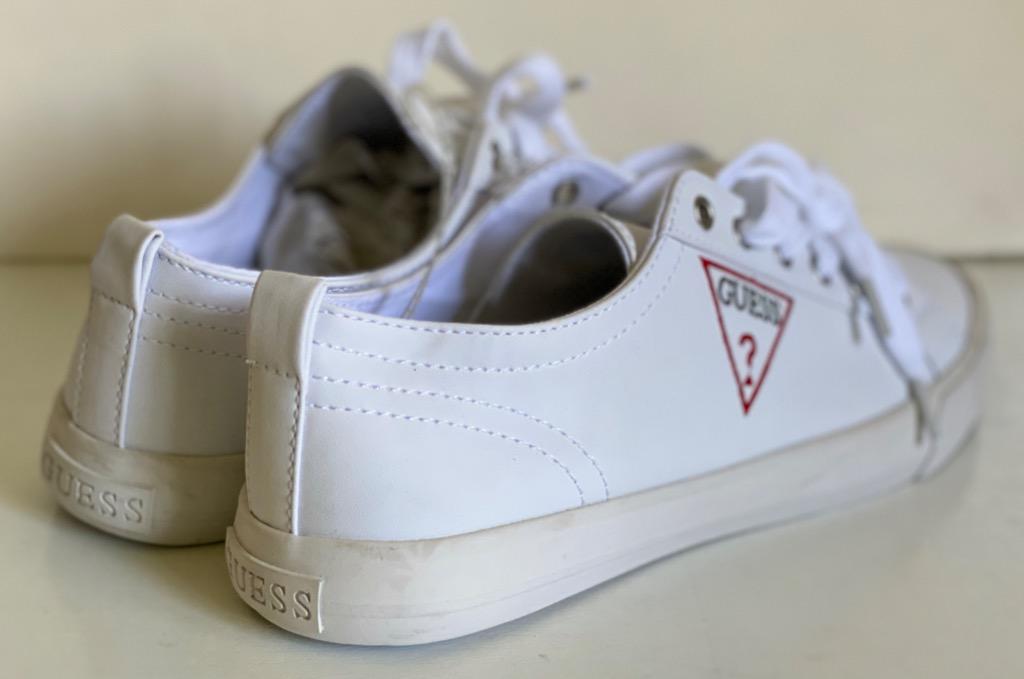 Guess on sale catching sneaker