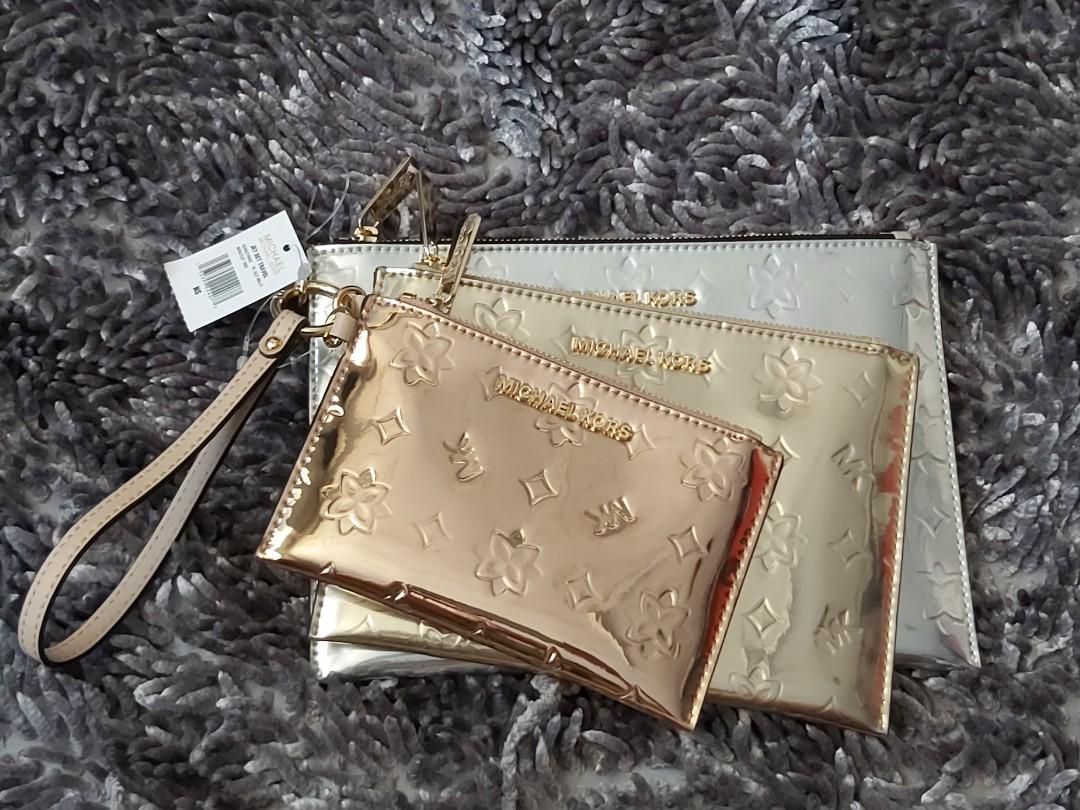 Michael kors trio wristlet store