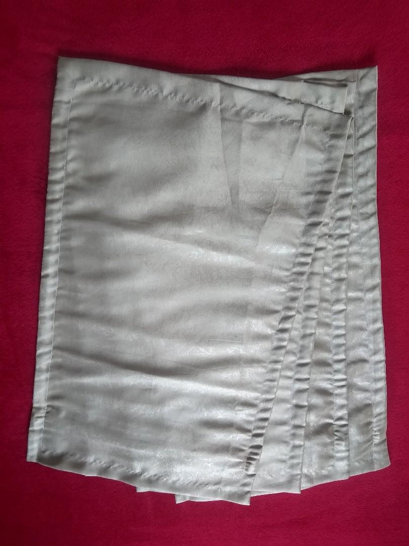 Pale Gold Pillow Cases (Category: Bedding & Towels) located in Quezon City. Submitted by madame_royale (Listing ID 1022826120, Image 3). Description: These pillow cases were customized but were still not used. The fabric used is thick, expensive and comfortably silky. Sold as set. Length: 26 inches Width: 16 inches.