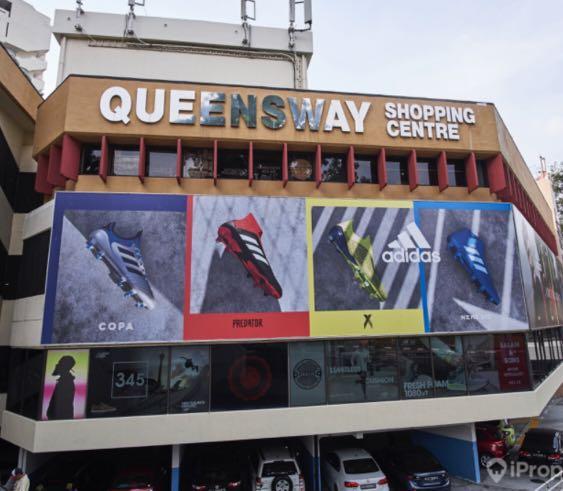 Queensway Shopping Centre Prime Shop Facing Escalators Property