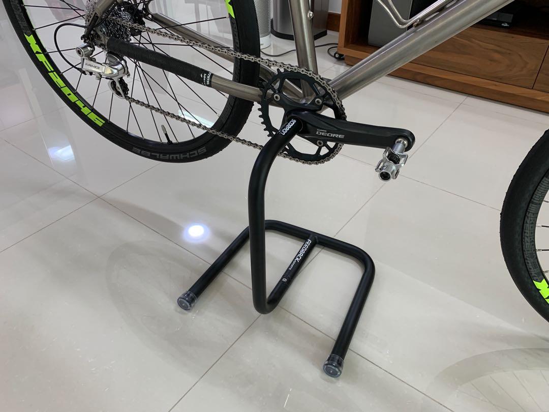 Scorpion BB bike stand