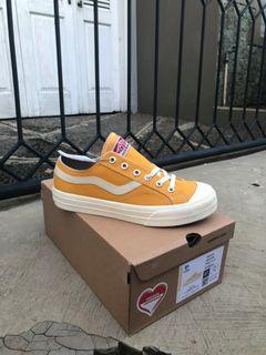 Sepatu ventela public yellow / kuning