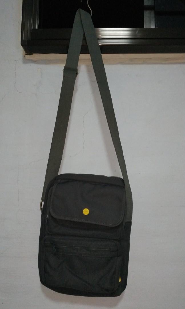 sling bags with many compartments