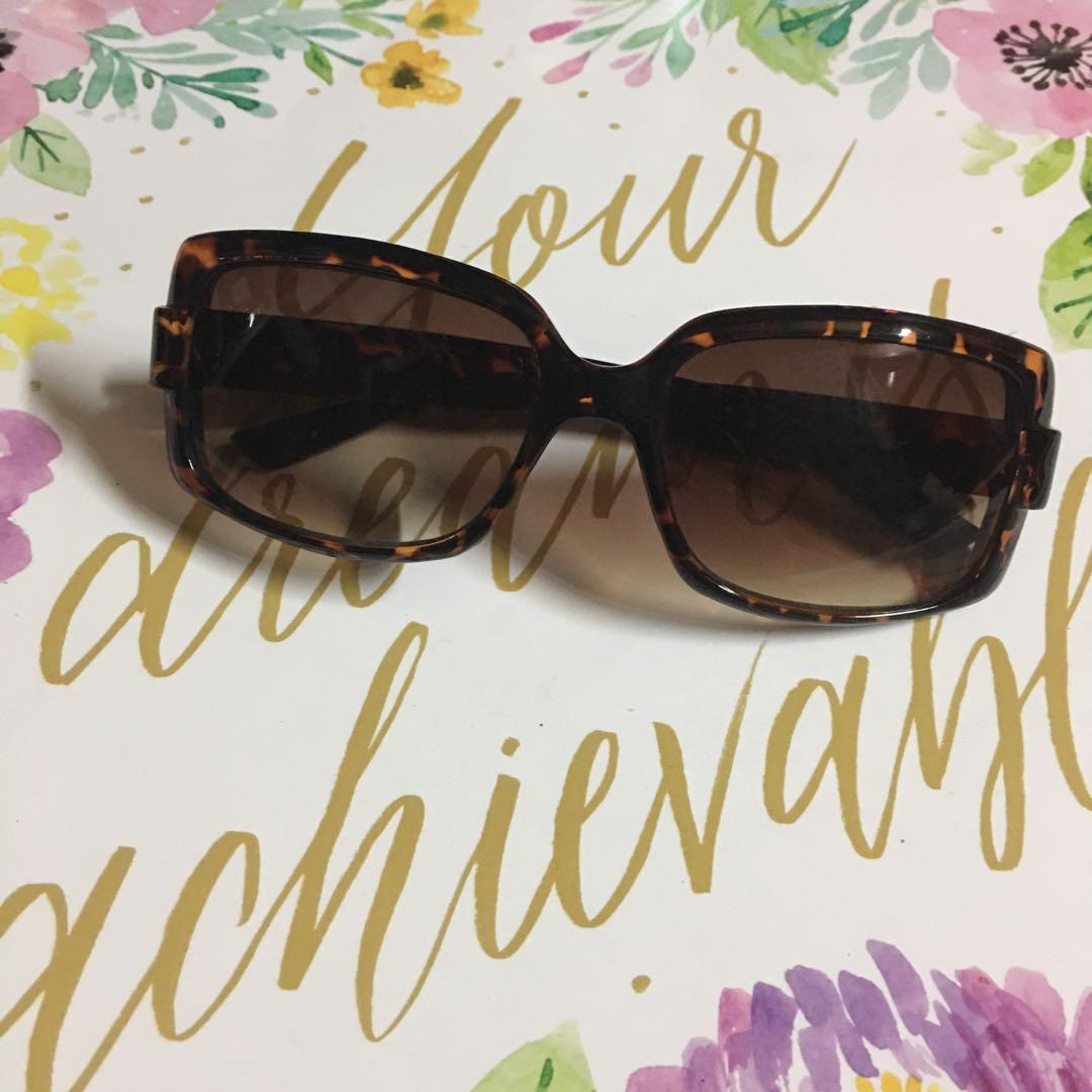sun eyewear