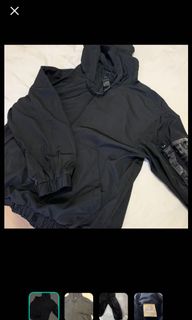(Category: ) located in . Submitted by hyeoin (Listing ID 1022733621, Image 1). Description: .