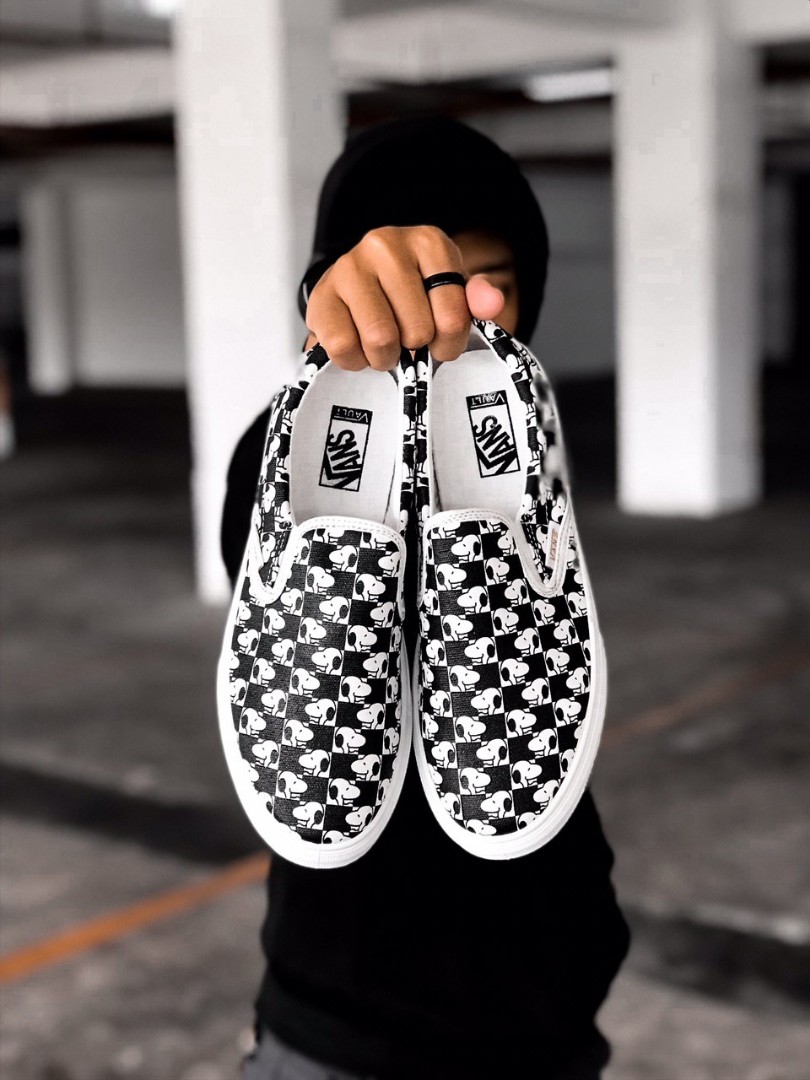 Vans Snoopy Gred Men S Fashion Footwear Sneakers On Carousell