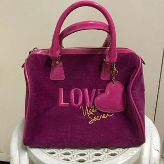 (Category: ) located in . Submitted by kys.preloved (Listing ID 1022848133, Image 1). Description: .