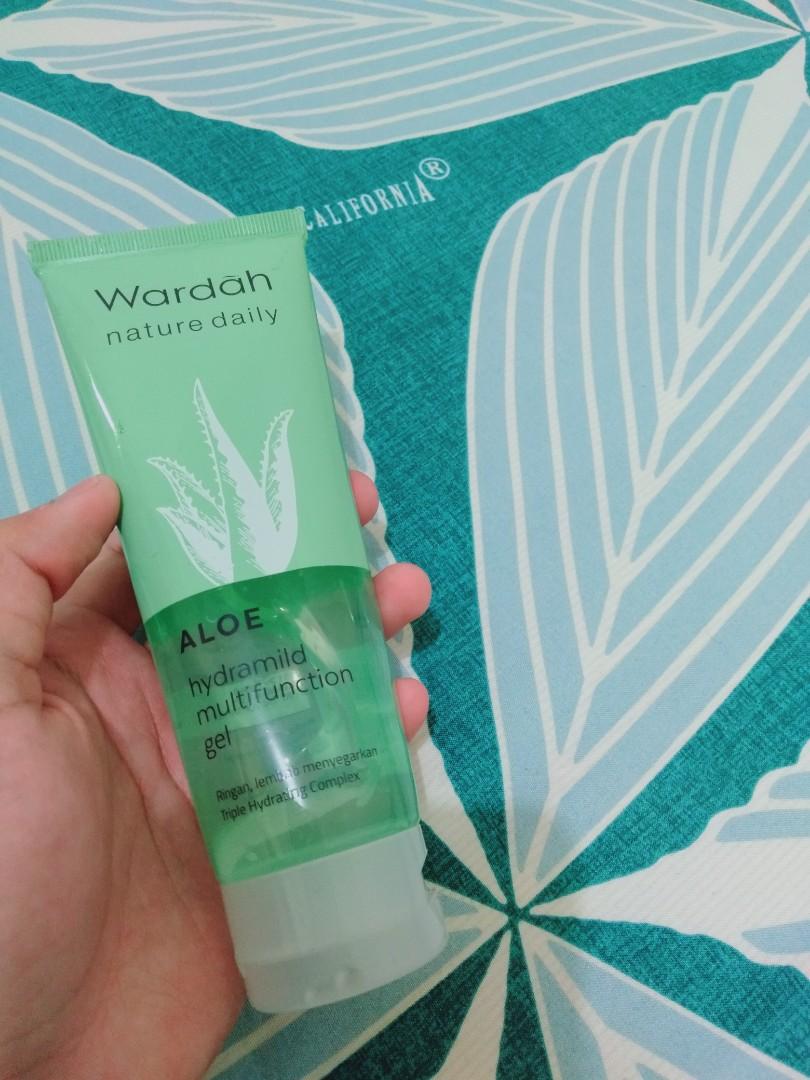 Wardah Aloe Vera Gel 100ml Kesehatan Kecantikan Rias Wajah Di Carousell