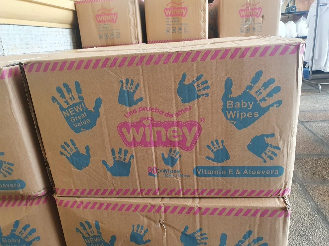 1 pack of baby wipes