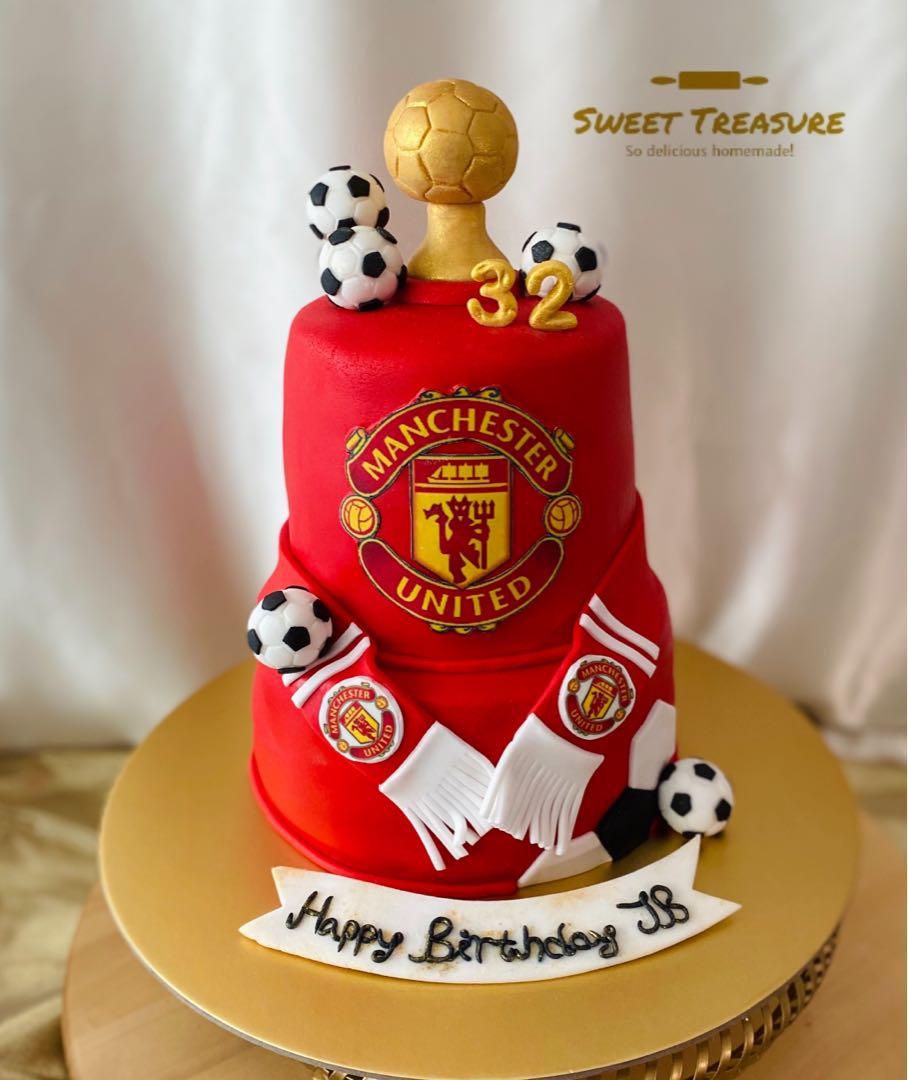 2 Tiers Manchester United Cake Man U Soccer Fondant Cake Food Drinks Baked Goods On Carousell