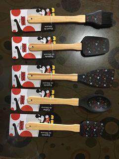5 pcs Mickey Mouse Silicone Kitchen Utensils