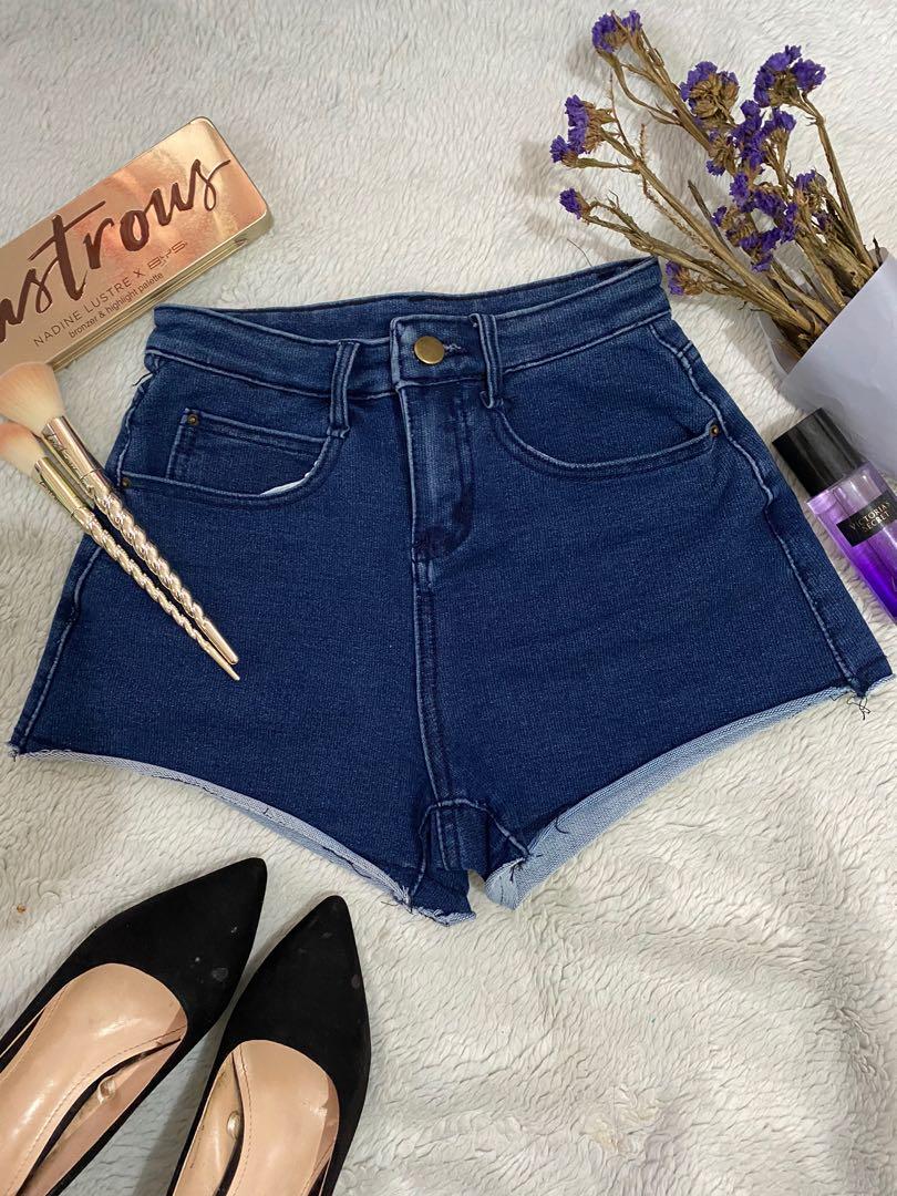 ✨ Dark blue denim highwaist shorts (Category: Shorts) located in Las Pinas. Submitted by issaprelovedstuff (Listing ID 1023081413, Image 1). Description: One of my faves! But doesn’t fit me anymore :( Super good quality Highwaist denim shorts For meet-ups 📍MOA/ MAAX - upon schedule 📍Las Piñas / Alabang area on weekends.