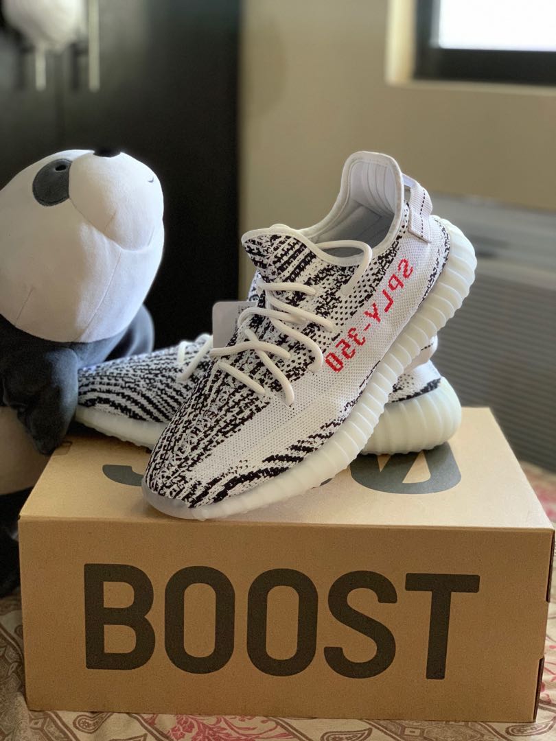 yeezy 350 zebra