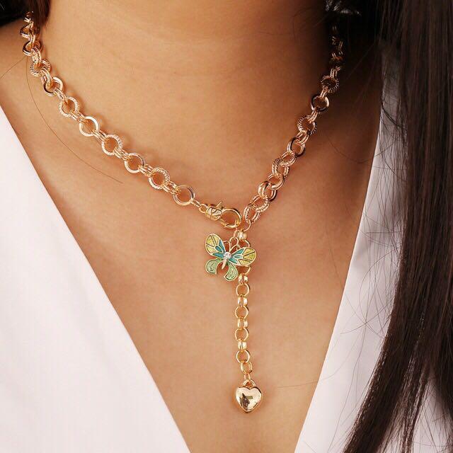 pearl aesthetic necklace
