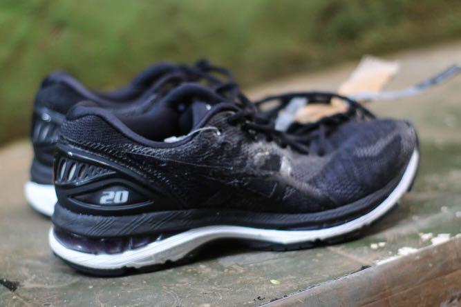 Harga sepatu asics hotsell gel nimbus 20