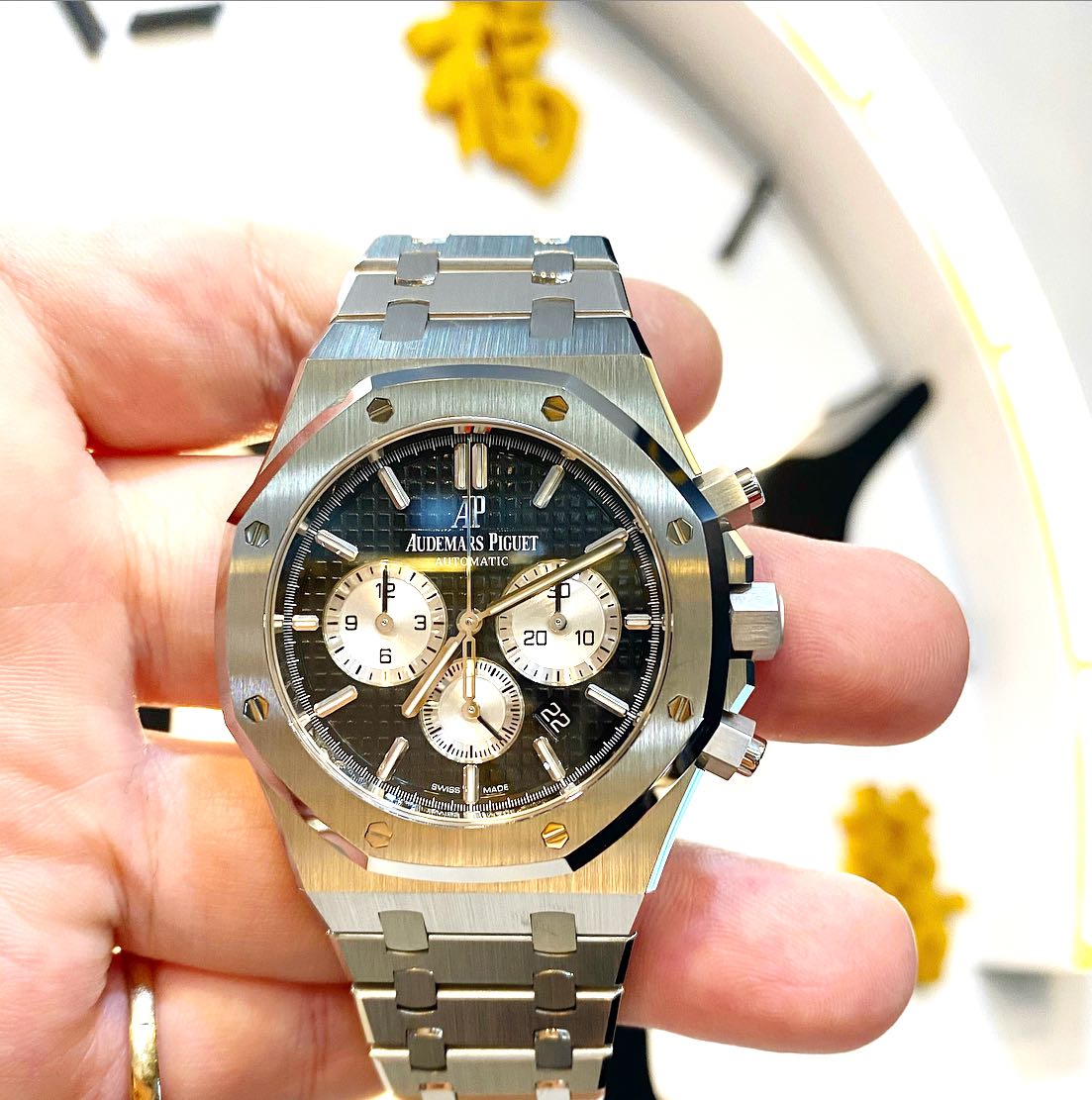 Audemars Piguet 26331st Royal Oak black dial , Luxury, Watches on Carousell