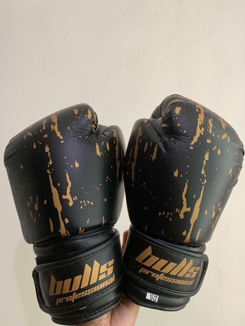 Bulls professional boxing gloves on sale