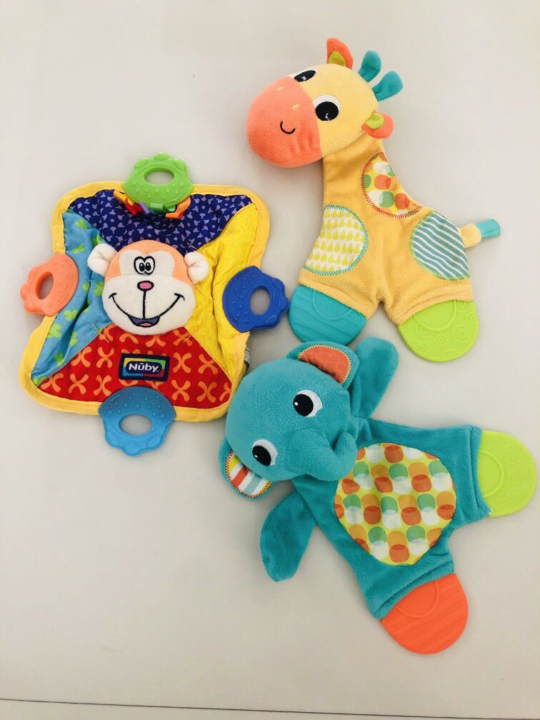 bright starts giraffe teether