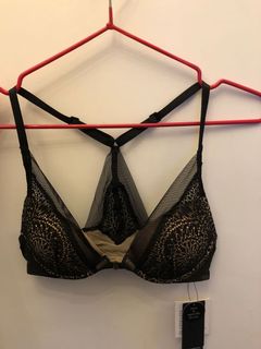 （分類：）位於 。 由 jovyjosie 提交（商品編號 1022975688，圖片 1）。簡介： 。