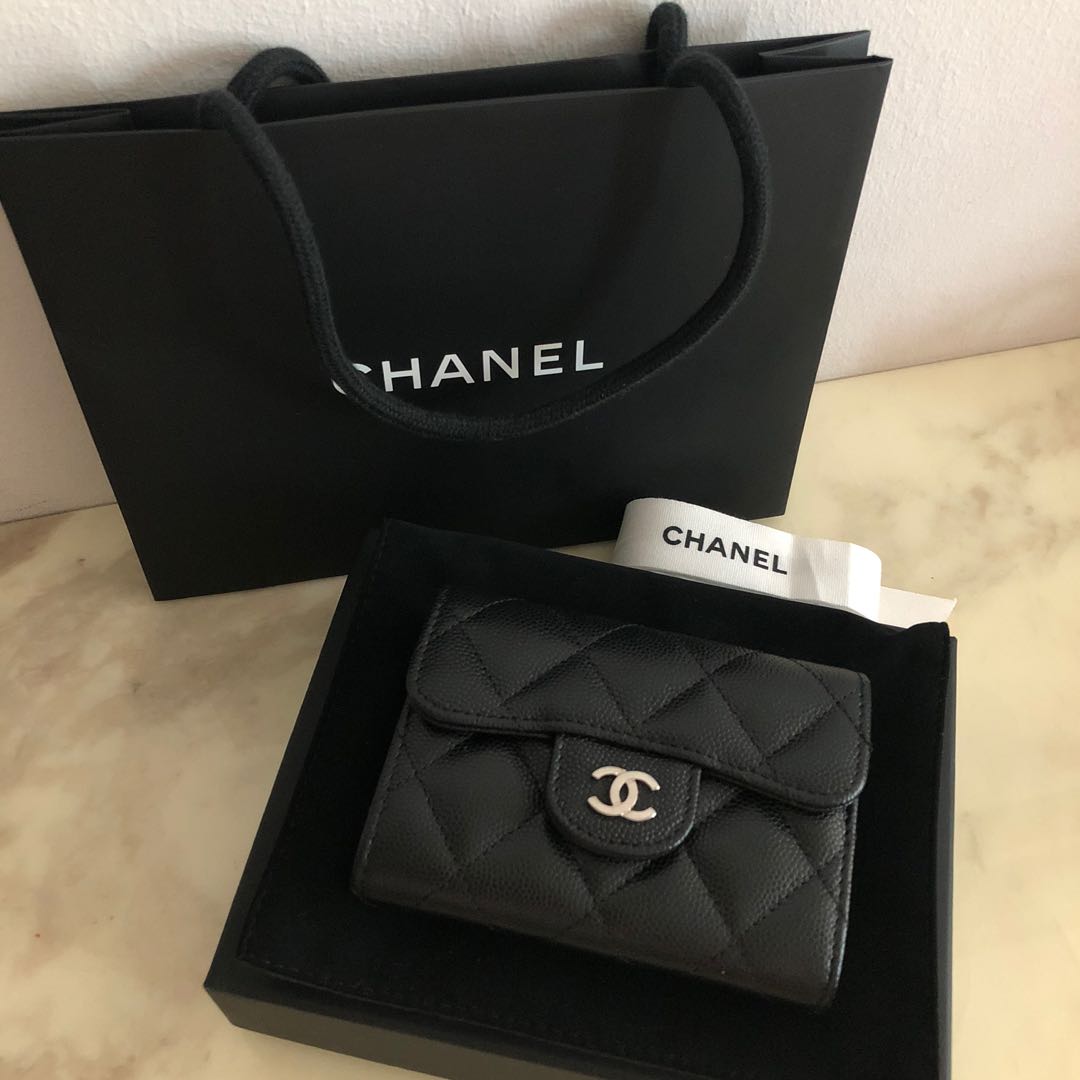 Chanel Coral Caviar 'CC' Organizer Wallet Q6A1NV0FOB000