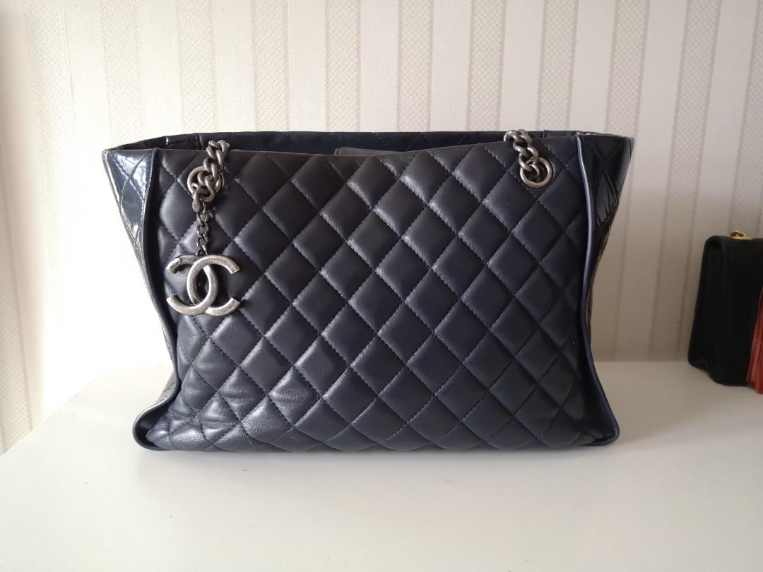 chanel luggage sets