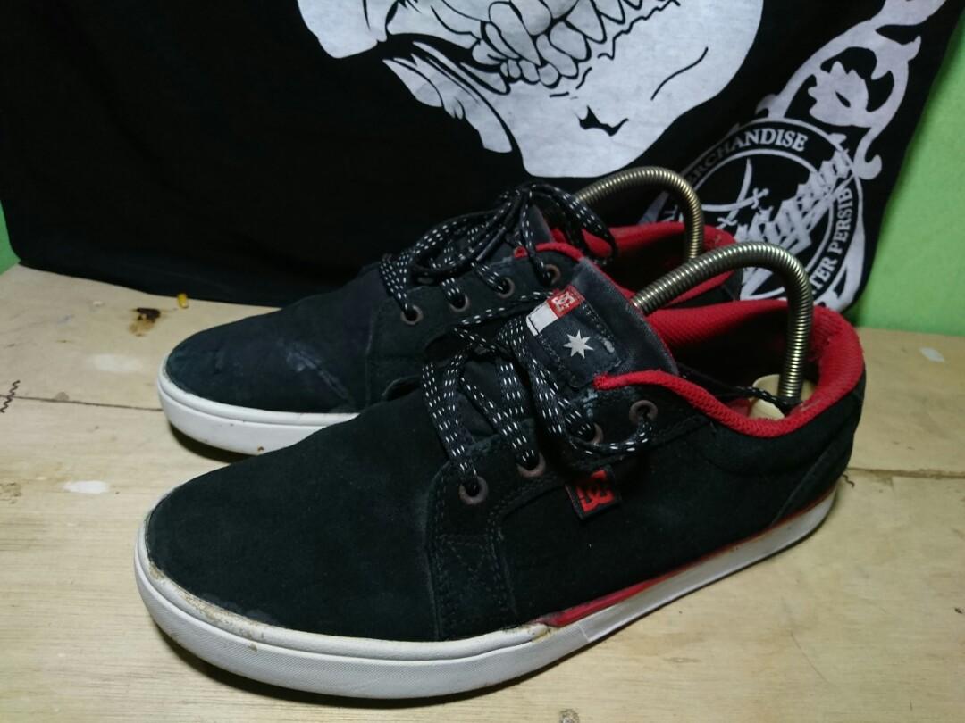 dc vans shoes