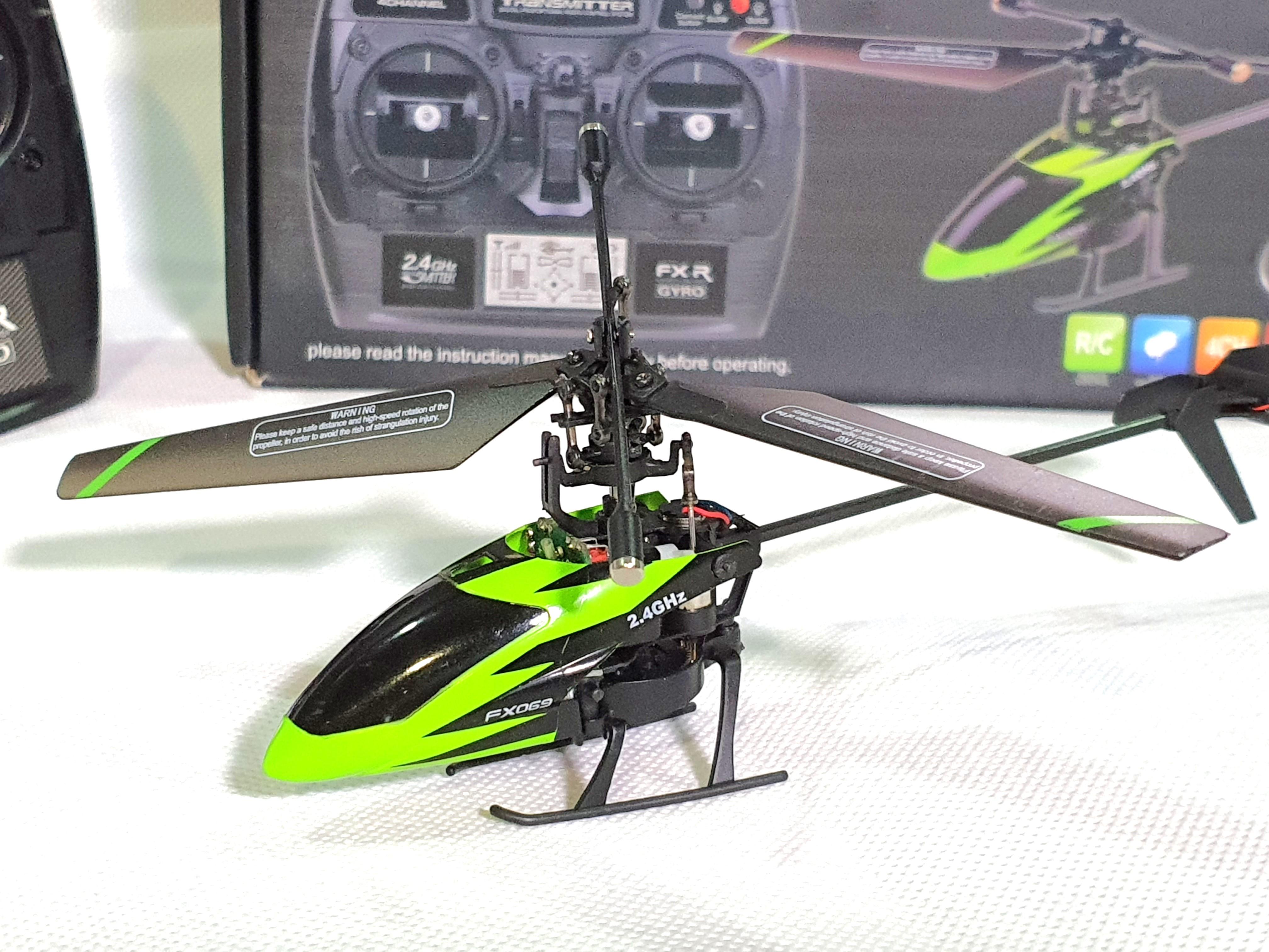 Helicóptero a control remoto feilun outlet