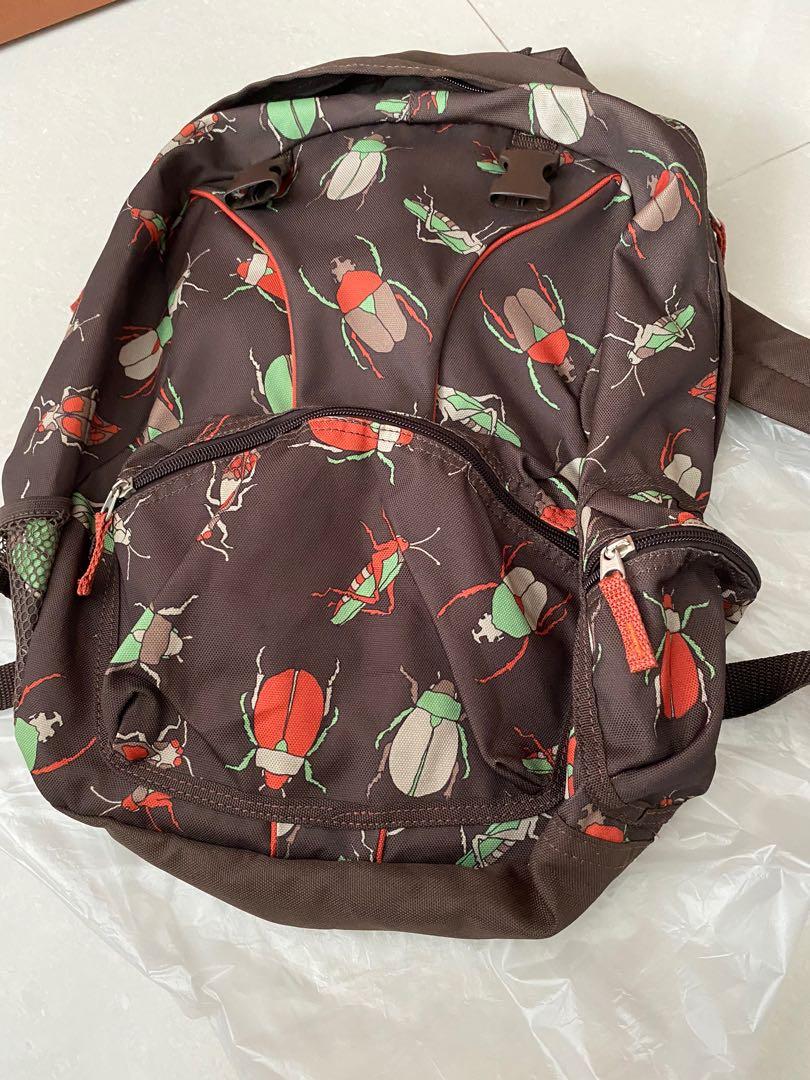 Gap backpack (Category: Backpacks) located in Singapore. Submitted by moon_shape (Listing ID 1022926695, Image 1). Description: First pay first get.