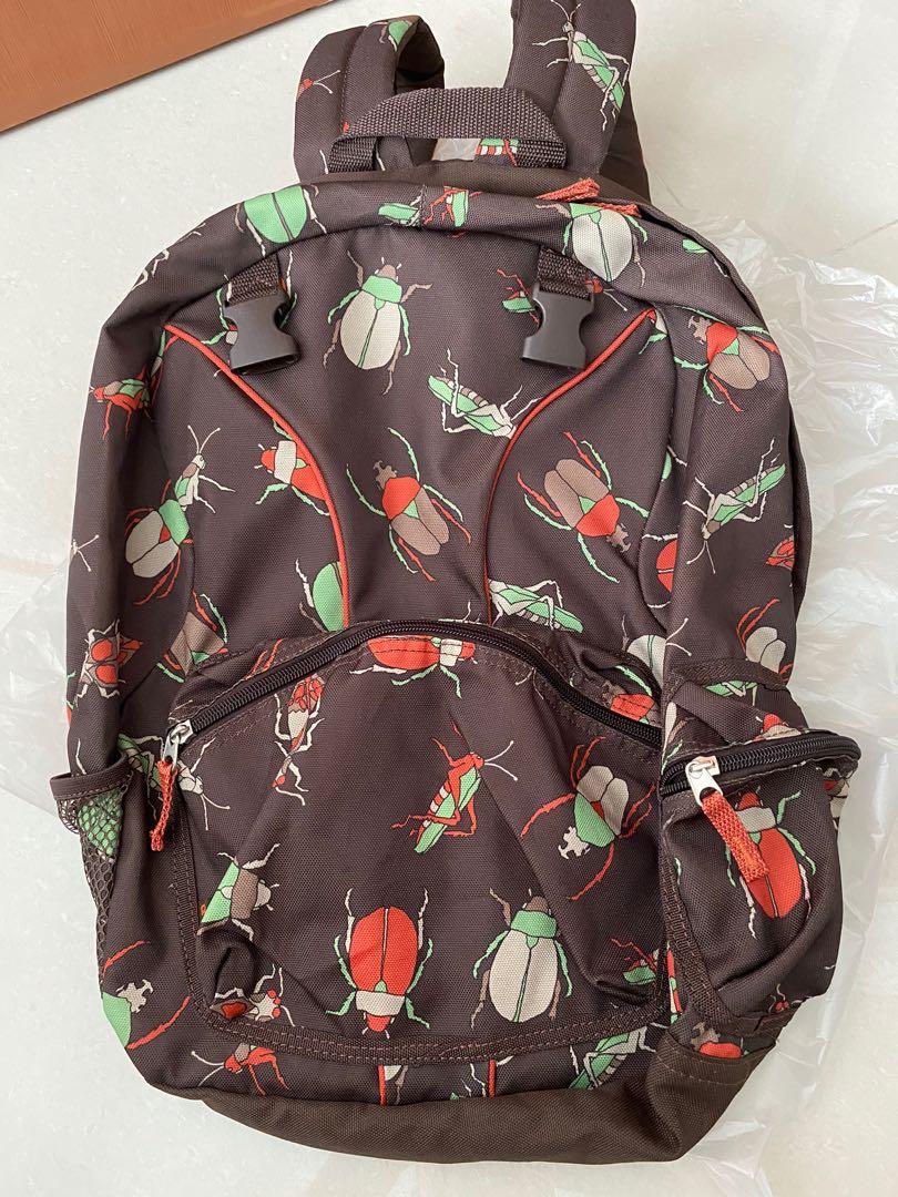 Gap backpack (Category: Backpacks) located in Singapore. Submitted by moon_shape (Listing ID 1022926695, Image 2). Description: First pay first get.