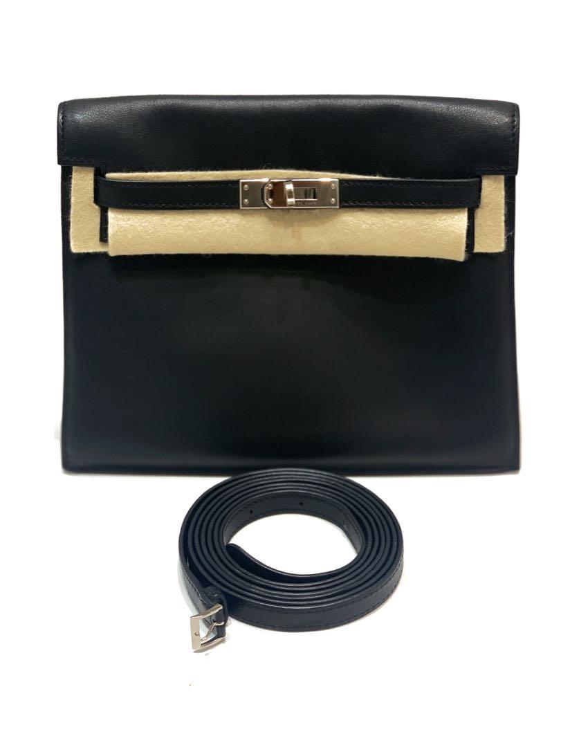 A BLACK SWIFT LEATHER KELLY DANSE WITH GOLD HARDWARE