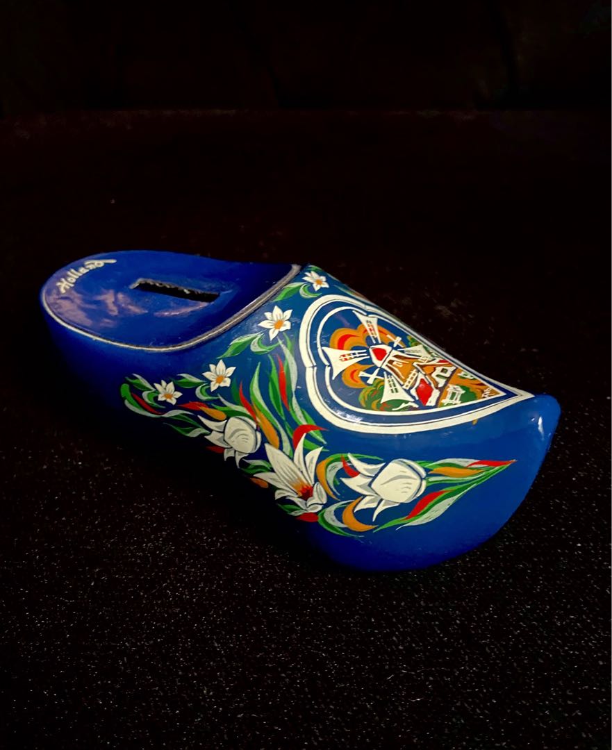 blue shoes