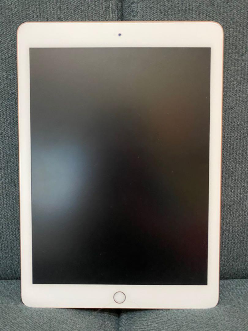 Ipad第6代 32gb （分類：平板電腦 - iPad）位於 Hong Kong。 由 _peppa.l 提交（商品編號 1023074254，圖片 1）。簡介： ~98new，全機只有極小花 功能100%冇問題 超新淨 平時好錫機☺️ 有盒 +400配Apple Pencil 有心可小議😊。