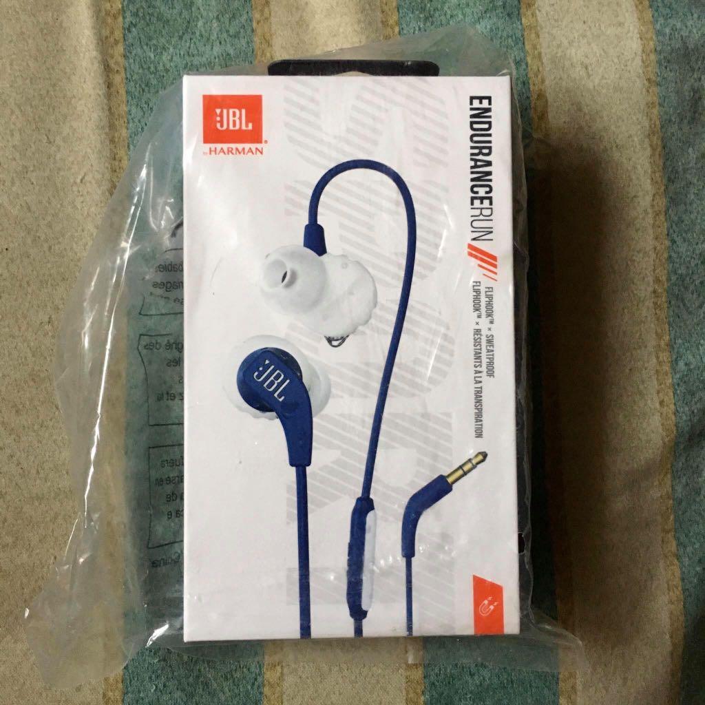 Jbl endurance run wired blue earphones (Category: Earphones) located in Obando. Submitted by anglsnjn (Listing ID 1022988903, Image 1). Description: Brandnew original Sealed What you is what you get 👍🏻 Pass sa barat fix price na Within metro manila: Lalamove cash on delivery Mr speedy cash on delivery Mr.speedy door to door (payment first) Lbc door to door (payment first) Outside metro manila: Lbc door to door (payment first) Pm 😇.