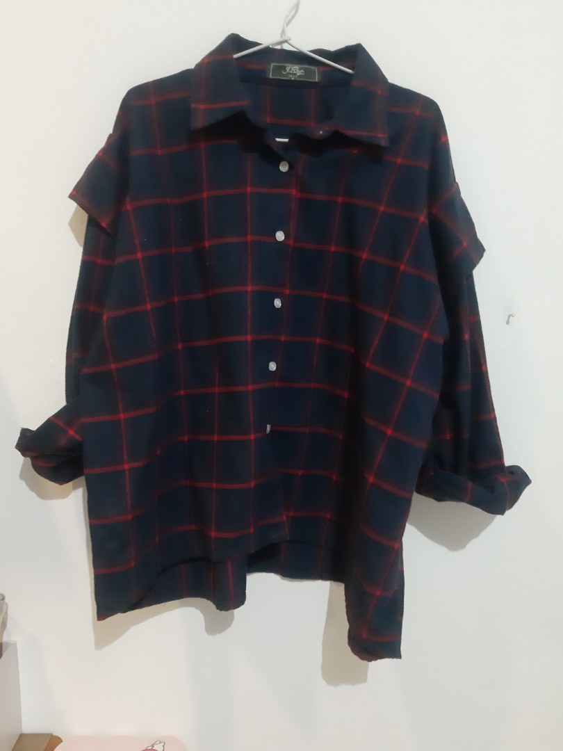 Kemeja Flanel Ala Korea Fesyen Wanita Pakaian Wanita Atasan Di Carousell