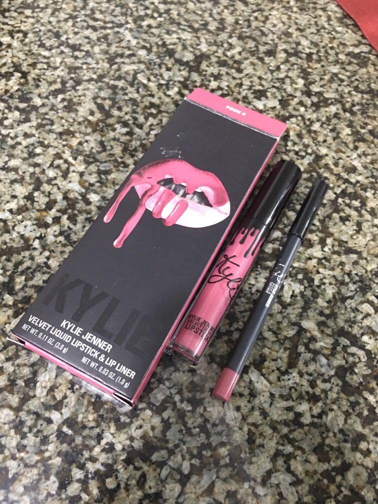 Kylie Lipkit Posie K (Category: Makeup) located in Taguig. Submitted by selltomeli (Listing ID 1023073307, Image 2). Description: Lipstick and Lipliner with Box. Swatched only. It was a gift and not my shade..