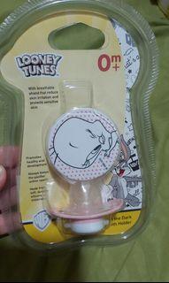 Looney tunes Pacifier with holder