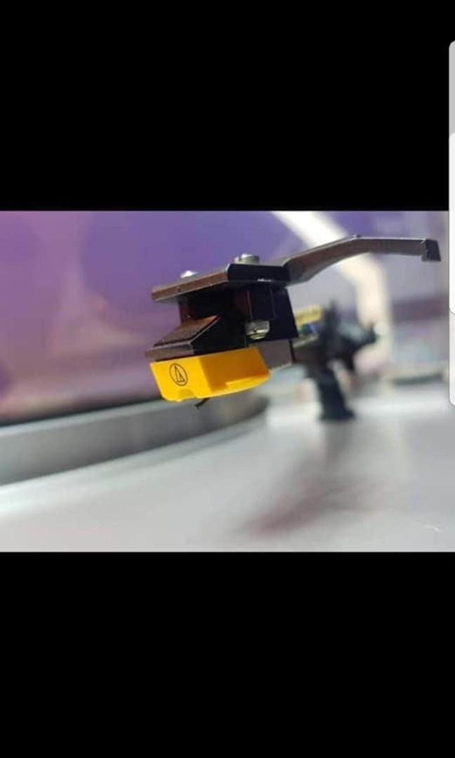 Marantz TT220 turntable (Category: Portable Music Players) located in Caloocan City. Submitted by Lan_cab (Listing ID 1023121101, Image 2). Description: fs: Marantz TT220 turntable belt drive good working condition semi automatic (auto return) with audio technica cart and stylus complete set and ready to play made in japan ac 100v -110v P6,500.
