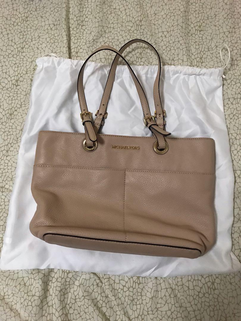 michael kors women's handbags sale