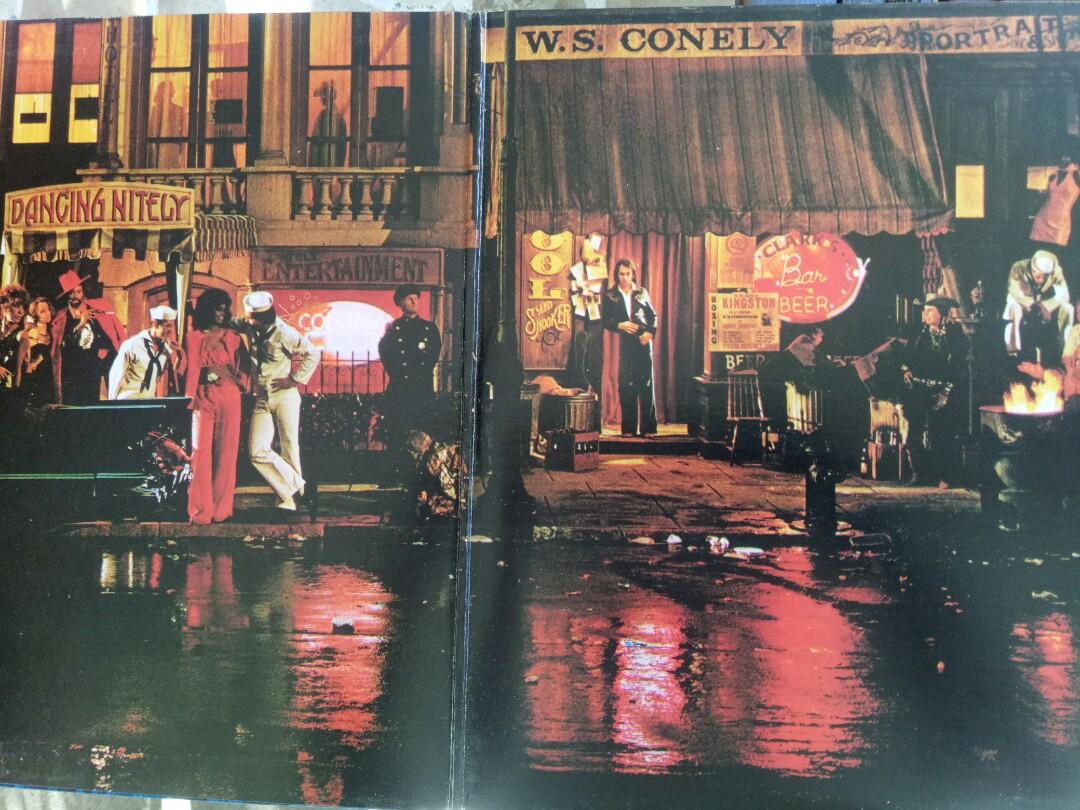 Neil Diamond LP Vinyl Plaka Turntable (Category: Vinyls) located in Manila. Submitted by kinganalog (Listing ID 1022886897, Image 2). Description: Neil Diamond, Beautiful Noise album gatefold in vg to ex condition, 1978 made in USA. Selling price P850 shipping nationwide via Jrs or COD via Lalamove at buyer's account..