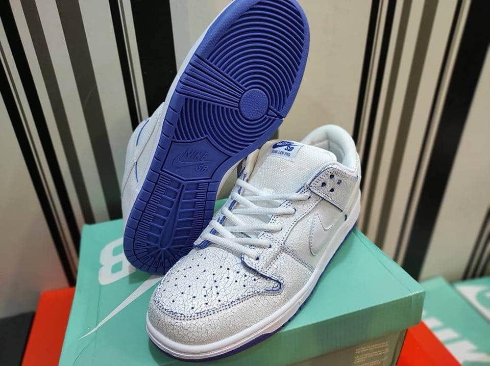 Porcelain shop dunk low